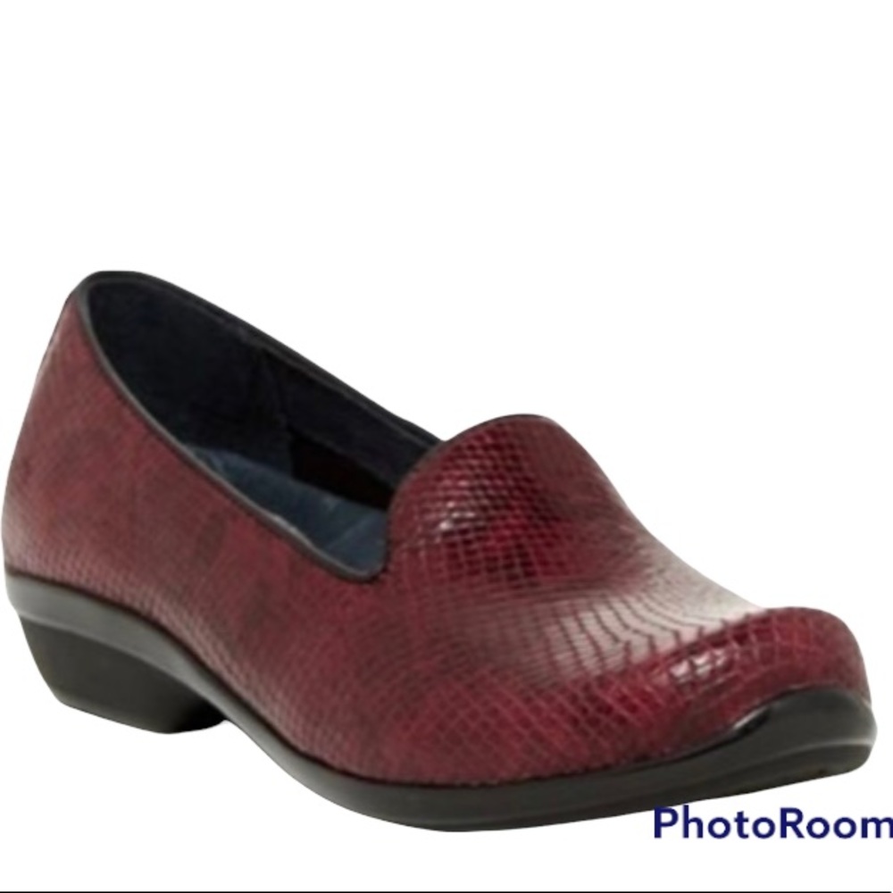 Dansko Olivia Wine Snake Skin Mules 40 9.5